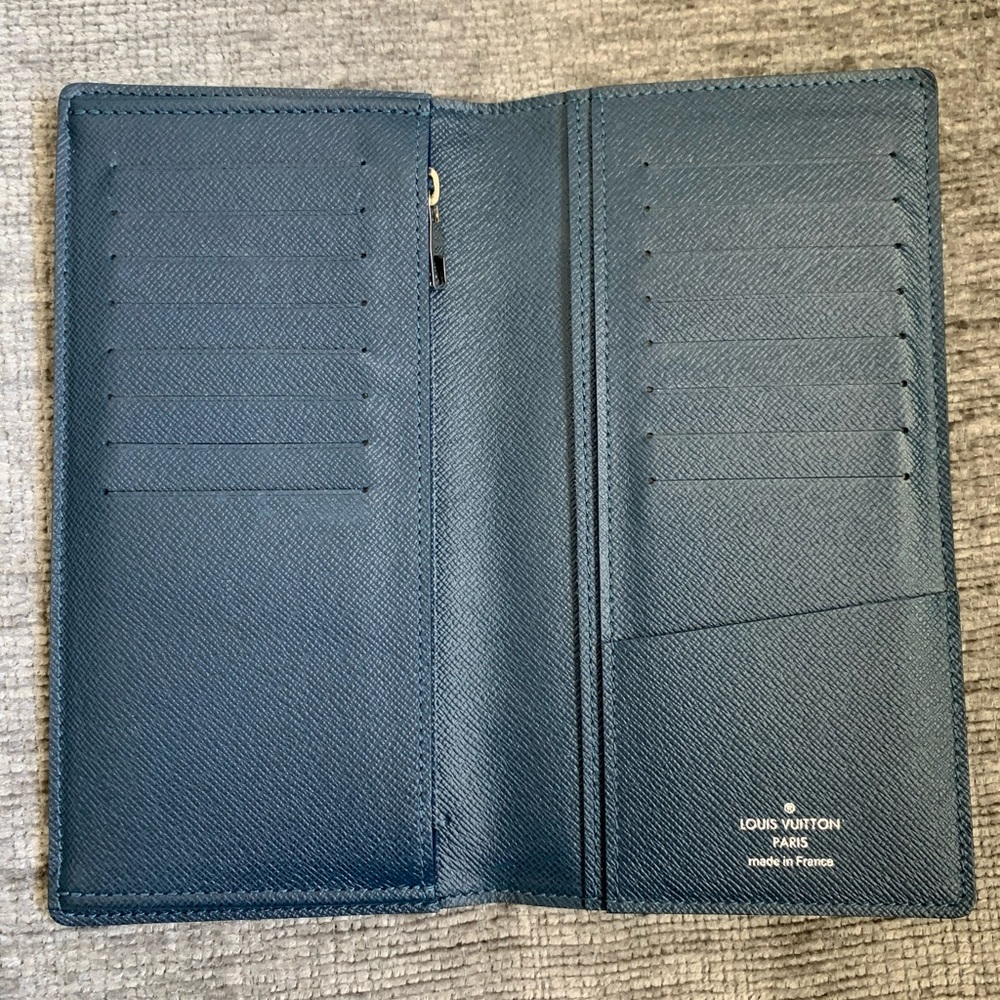 Louis Vuitton Brazza Wallet